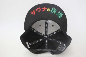 オリジナル刺繍　刺繍加工　刺繍　直接刺繍　チェーンステッチ刺繍　チェーンステッチ　ランニングステッチ　相良刺繍サテンステッチ　タタミステッチ　Tシャツ　トレーナー　ランニング　ノースリーブ　ベスト　セーター　ポンチョ　ウインドブレーカー　コーチジャケット　デニムジャケット　ジャケット　エプロン　Yシャツ　ワイシャツ　ワークシャツ　ダンガリーシャツ　開襟シャツ　背広　スーツ　スラックス　学生服　体操服　メルトンシャツ　メルトンジャケット　 ジャージ　トレーニングウエア　ウエア　型代無料書体　オリジナル書体　パーカー　ジップアップ